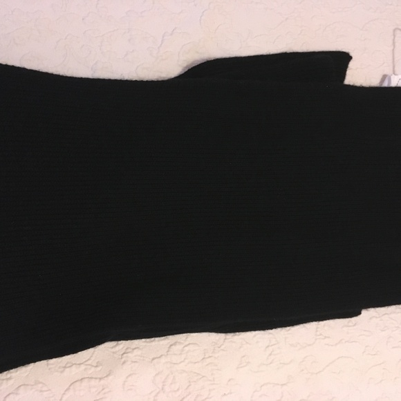 Scarf - Picture 2 of 3